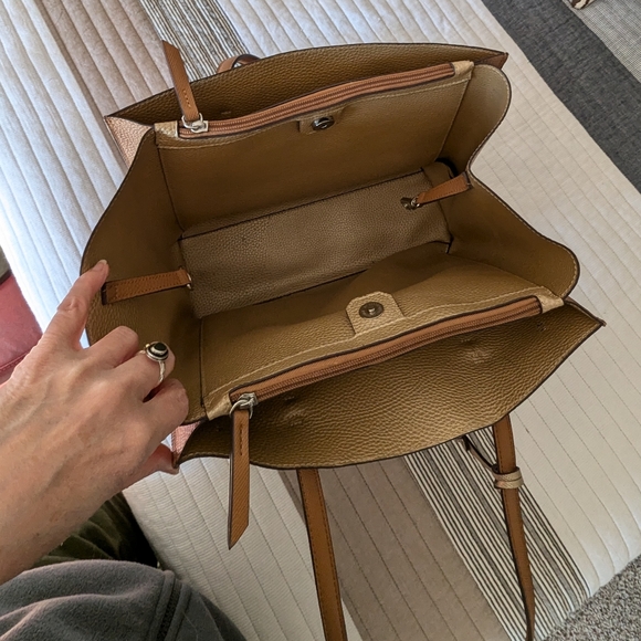 Faux Leather Kenneth Cole Reaction Tote Purse - Picture 4 of 8